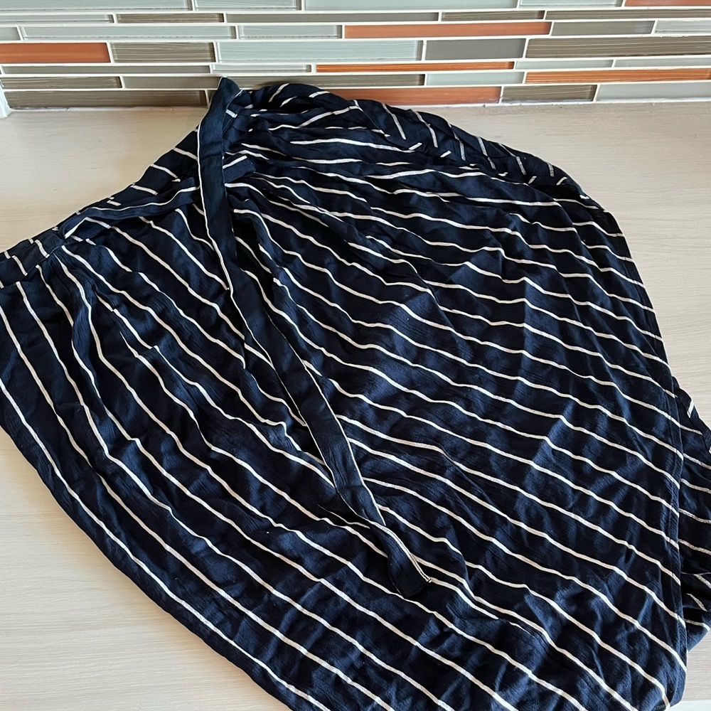 🎉2x HP🎉 Women’s NWOT Billabong Striped Wrap Skirt